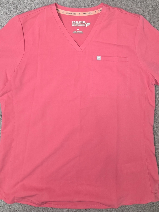 Fabletics Tops - Fabletics Women’s Scrub Top Shirt in Pink